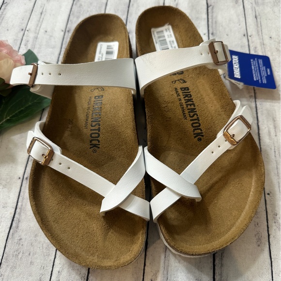 New Birkenstock Mayari
Birko-Flor - White - Picture 4 of 14